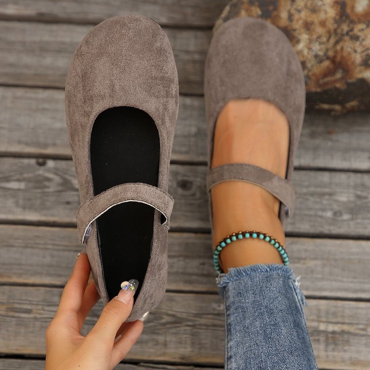 Rounded toe Mary Jane flats for spring